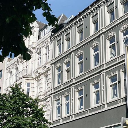 Check-in Hamburg Hotel Bagian luar foto
