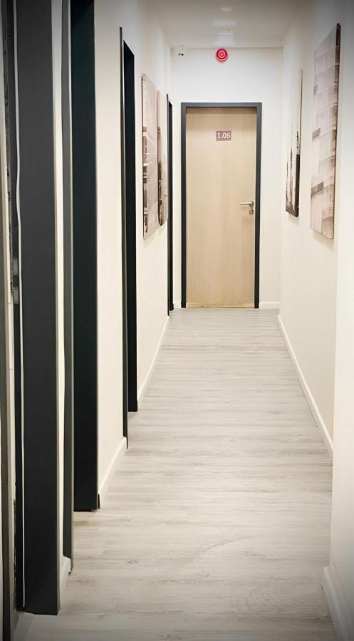 Check-in Hamburg Hotel Bagian luar foto