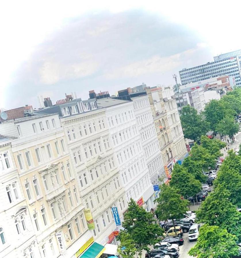 Check-in Hamburg Hotel Bagian luar foto
