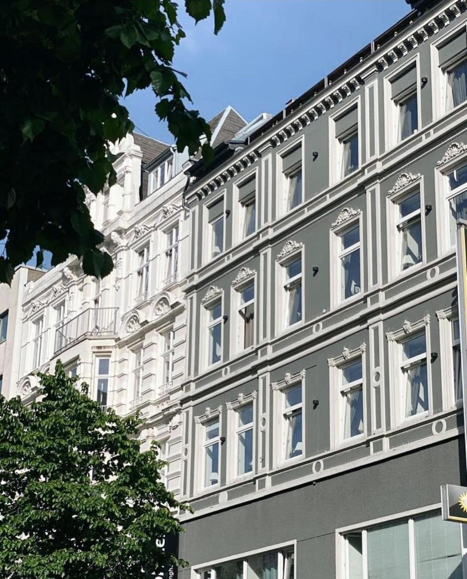 Check-in Hamburg Hotel Bagian luar foto